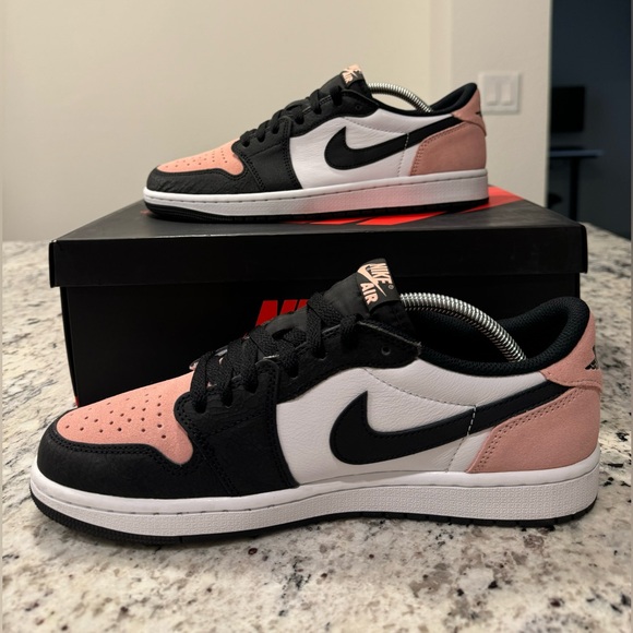 Nike Air Jordan 1 Low OG “Bleached Coral” - Picture 2 of 7